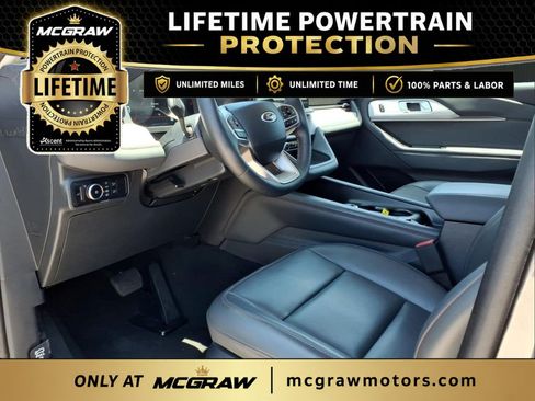 Used 2025 Ford Explorer Active w/ Active Comfort Package AWD/4WD image 17