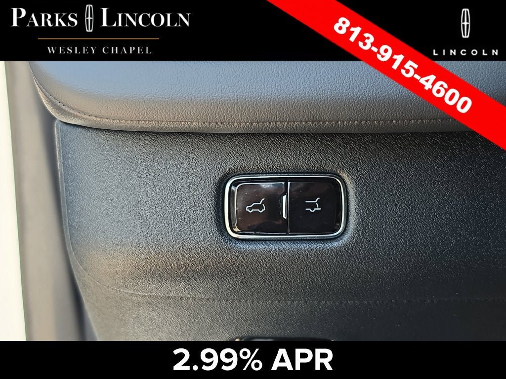 Certified 2025 Lincoln Navigator Reserve AWD/4WD image 32