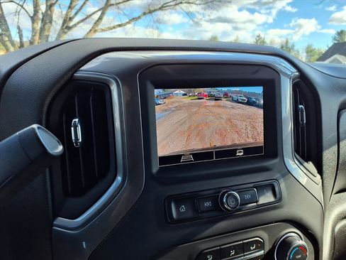 Used 2022 Chevrolet Silverado 1500 Custom image 21