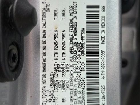 Used 2021 Toyota Tacoma SR image 25