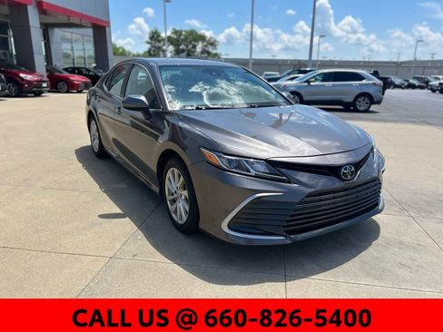 Used 2024 Toyota Camry LE FWD image 3