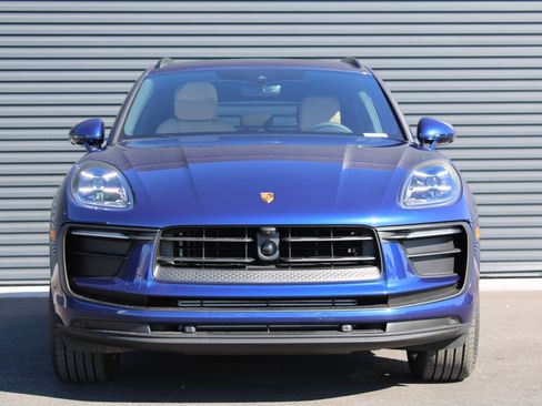 New 2026 Porsche Macan image 6