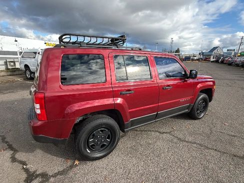 Used 2015 Jeep Patriot Sport AWD/4WD image 3