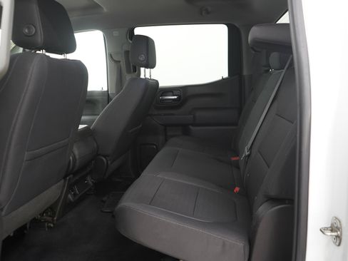 Used 2019 Chevrolet Silverado 1500 LT w/ Fleet Comfort Package AWD/4WD image 15