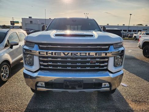 Used 2022 Chevrolet Silverado 2500 LTZ w/ LTZ Texas Edition AWD/4WD image 2