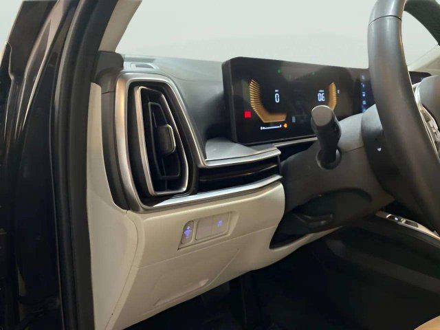 Used 2025 Kia Sorento S AWD/4WD image 17