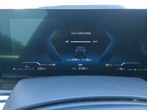 Certified 2024 BMW X7 xDrive40i w/ Premium Package image 19