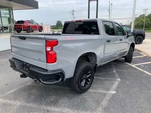 Used 2024 Chevrolet Silverado 1500 LT Trail Boss w/ Convenience Package II image 5