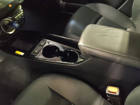 Used 2020 Toyota Prius Prime Limited FWD image 26