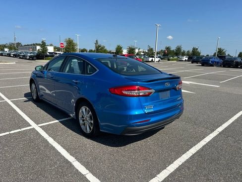 Used 2019 Ford Fusion Energi Titanium FWD image 9