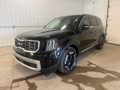 Used 2024 Kia Telluride S w/ S Sunroof Package