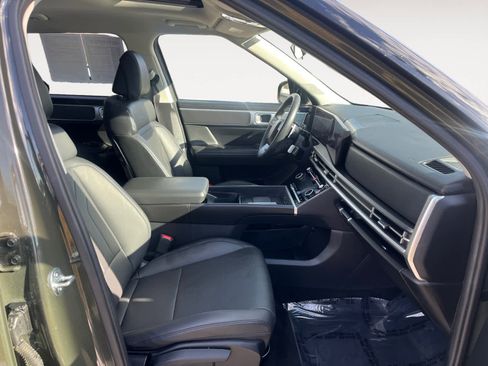 Used 2025 Hyundai Santa Fe XRT image 15