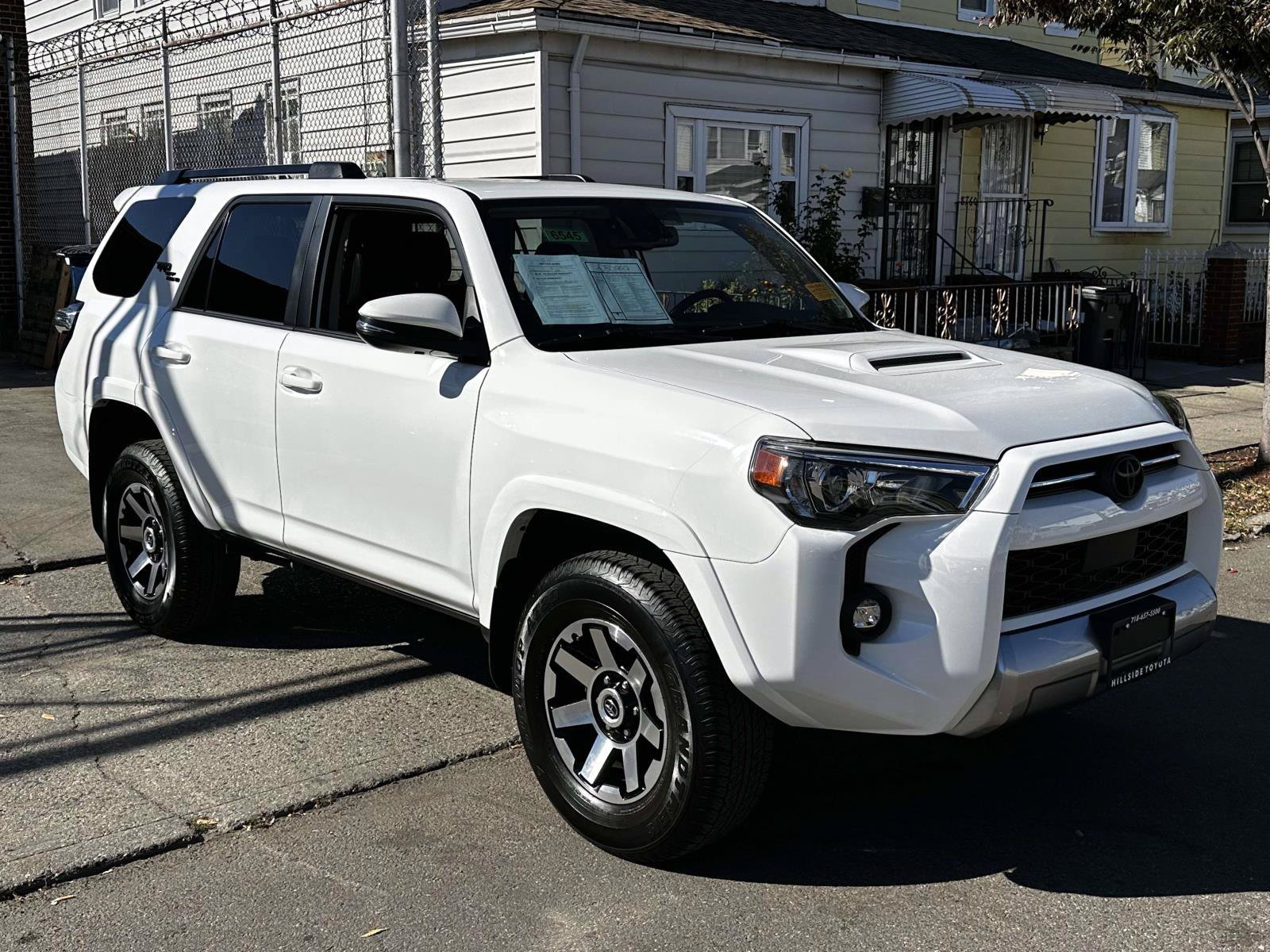 Certified 2023 Toyota 4Runner TRD Off-Road Premium w/ Moonroof Package AWD/4WD image 7