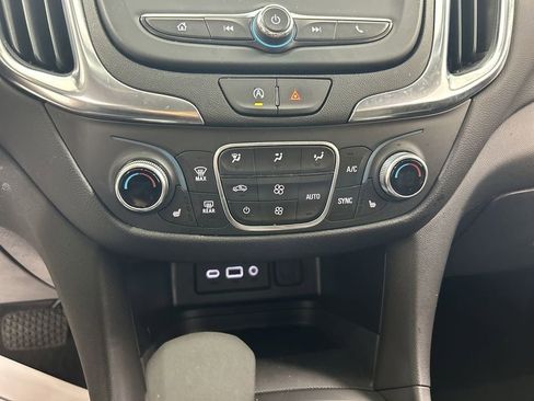 Used 2024 Chevrolet Equinox LT image 16