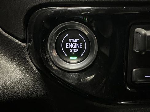 Used 2024 Chevrolet Silverado 1500 LT image 22