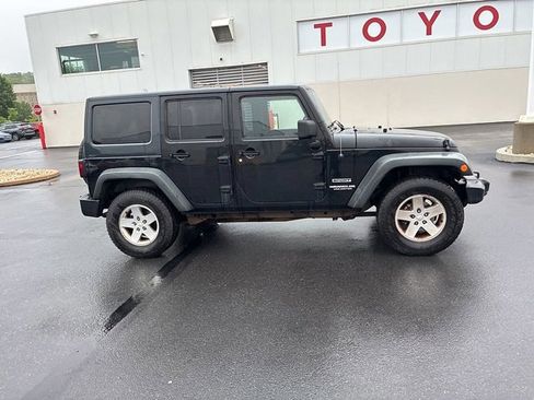 Used 2011 Jeep Wrangler Unlimited Sport AWD/4WD image 5
