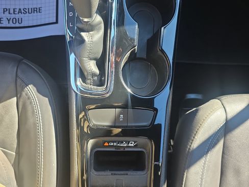 Used 2017 Chevrolet Cruze Premier image 21