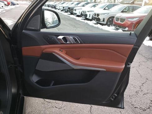 Used 2021 BMW X5 M50i w/ Executive Package image 18