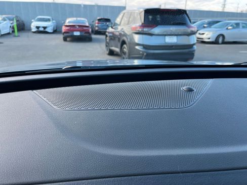 Used 2025 Kia Sportage LX image 17