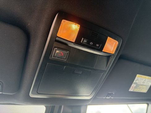 Used 2021 Toyota Tacoma TRD Sport image 23