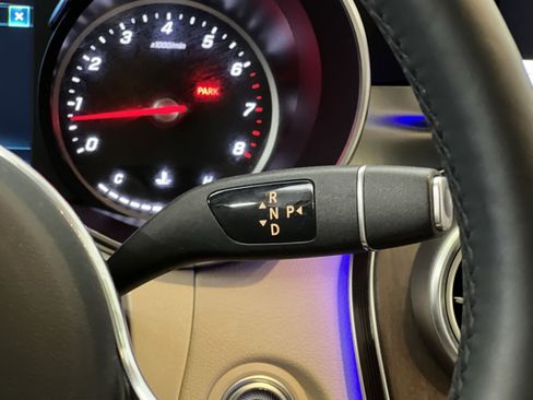 Used 2020 Mercedes-Benz GLC 300 GLC 300 image 20