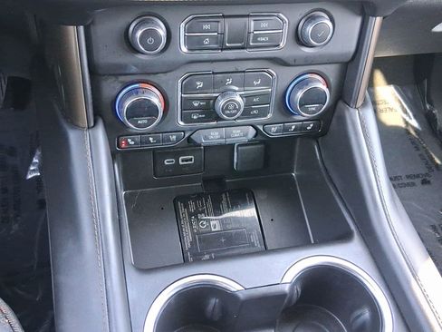 Used 2023 Chevrolet Tahoe High Country image 18