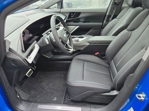 New 2026 Cadillac Optiq Luxury 2 image 22