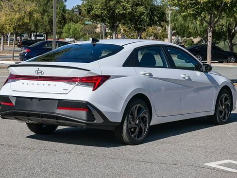 New 2026 Hyundai Elantra Sport FWD image 4