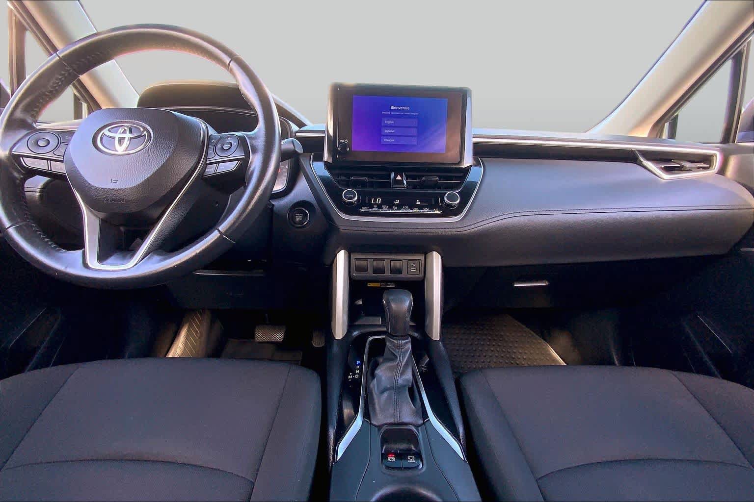 Used 2024 Toyota Corolla Cross LE FWD image 15