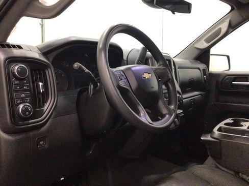 Used 2022 Chevrolet Silverado 1500 Custom image 10