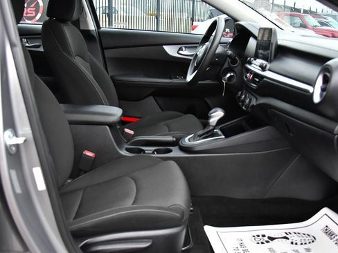 Used 2023 Kia Forte LXS image 36
