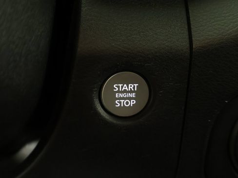 Used 2022 Nissan Frontier PRO-4X w/ Pro-4X Premium Package AWD/4WD image 43