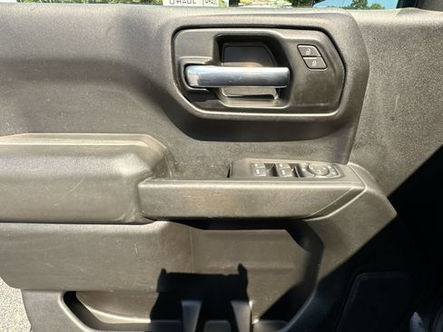 Used 2020 Chevrolet Silverado 1500 Custom w/ Custom Value Package RWD image 15