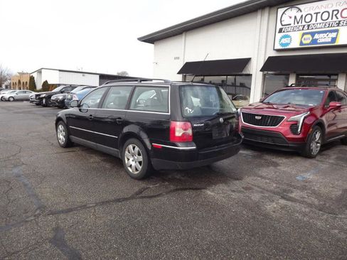 Used 2005 Volkswagen Passat GLS image 3