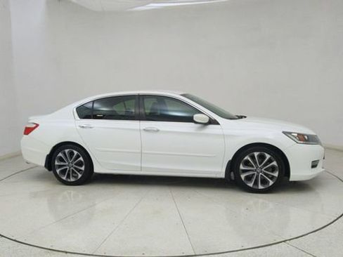 Used 2015 Honda Accord Sport image 59