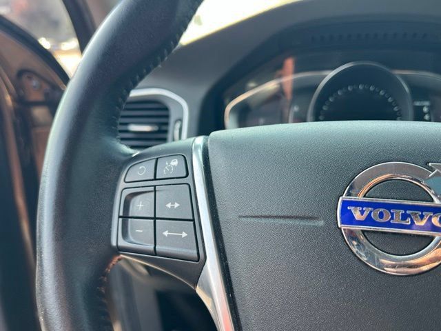 Used 2016 Volvo V60 T5 Cross Country Platinum AWD/4WD image 20