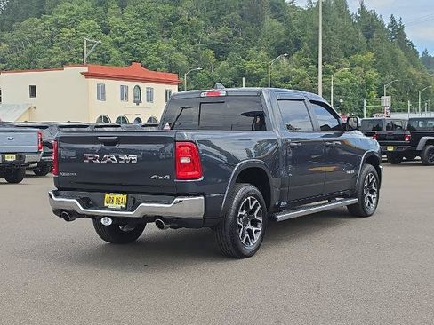 Used 2025 RAM 1500 Laramie AWD/4WD image 5