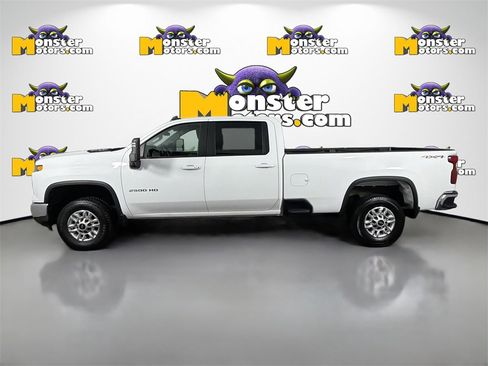 Used 2024 Chevrolet Silverado 2500 LT image 8