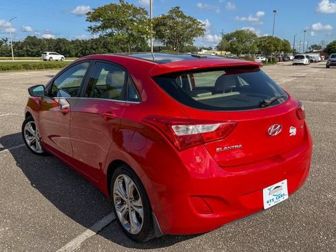 Used 2013 Hyundai Elantra GT w/ Style Pkg FWD image 6
