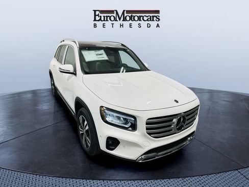 Used 2026 Mercedes-Benz GLB 250 4MATIC image 4