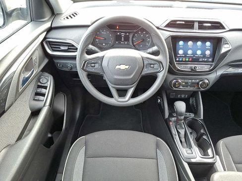 Used 2023 Chevrolet TrailBlazer LT w/ Convenience Package image 12