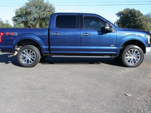 Used 2017 Ford F150 XLT w/ Equipment Group 302A Luxury image 3