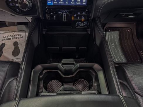Used 2022 RAM 1500 Limited AWD/4WD image 16