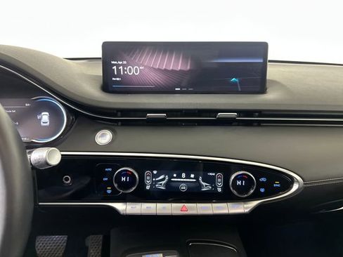 Used 2025 Genesis GV70 2.5T AWD/4WD image 21