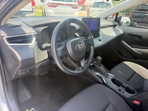 Used 2023 Toyota Corolla LE FWD image 10