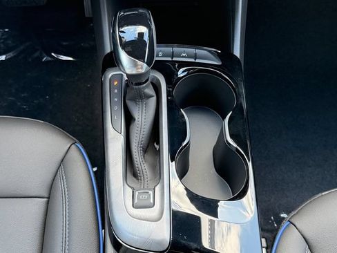 New 2026 Buick Envista Sport Touring FWD image 17