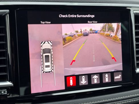 Used 2022 Chrysler Pacifica Limited FWD image 41