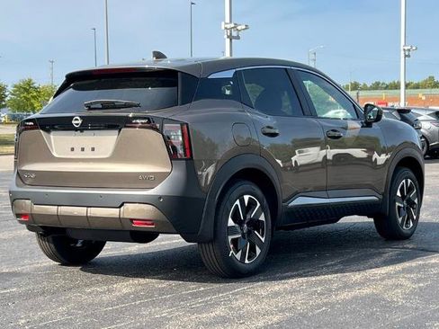 Certified 2025 Nissan Kicks SV image 7