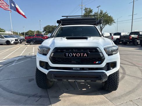 Used 2019 Toyota Tacoma TRD Pro w/ Desert Air Intake Package AWD/4WD image 6