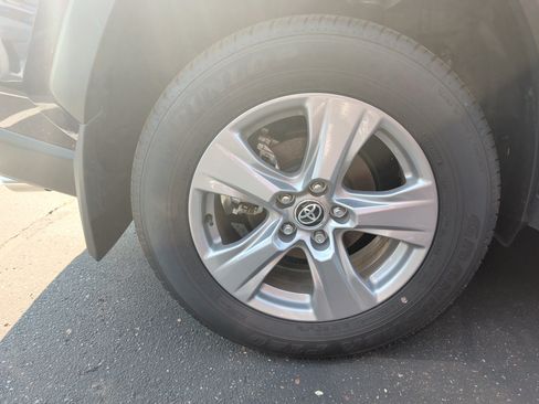 Certified 2025 Toyota RAV4 XLE AWD/4WD image 5